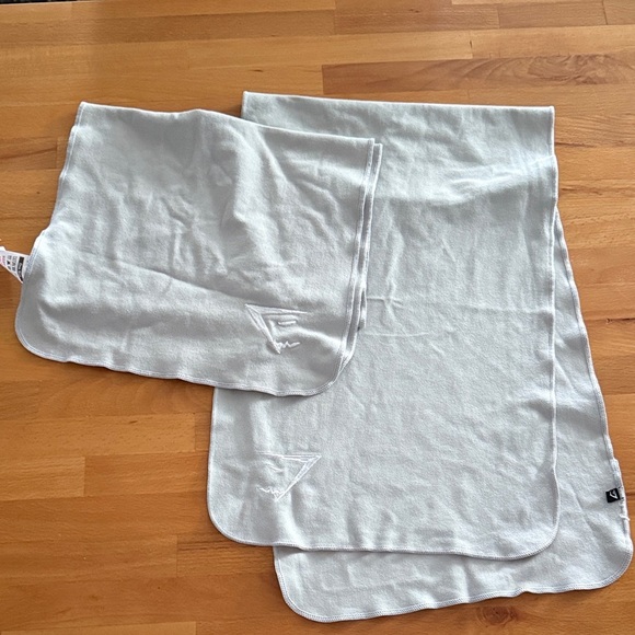 Gymshark Grey Gym Towels SET OF 2 - Picture 1 of 3